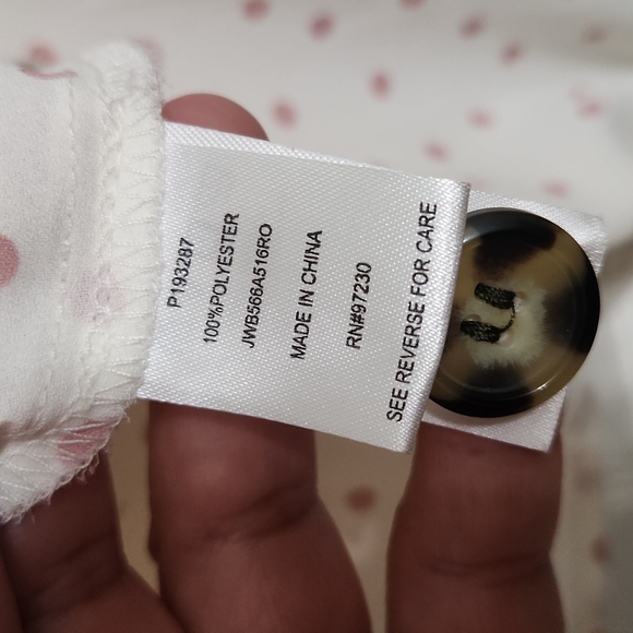 White & pink blouse - Picture 7 of 7